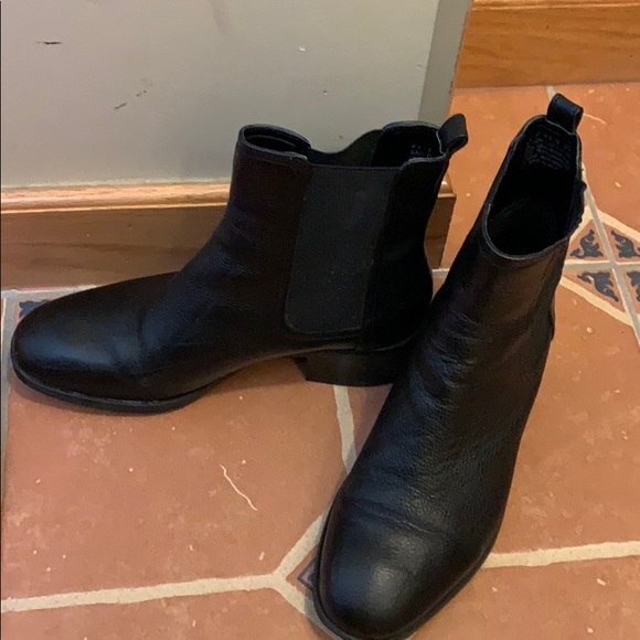 【6.5】Reaction ankle boots 🥾 - Picture 3 of 3